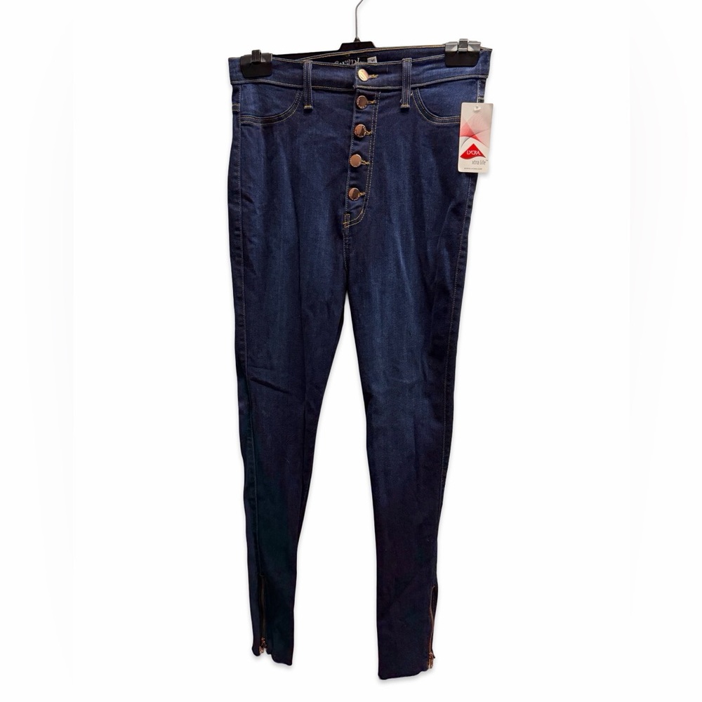 Stylish Indigo Button-Up Jeggings